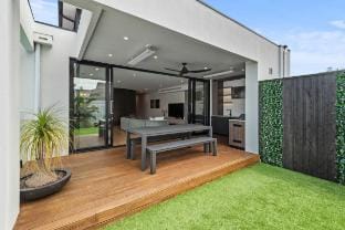 Bayside Grandeur /Heated Pool,Spa,Sauna,5 Ensuites Vacation rental in Melbourne
