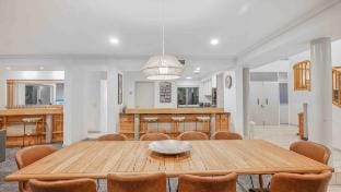 Grand Slam Getaway w Tennis  court & Heated pool Vacation rental in Cairns