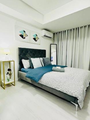 Affordable Staycation at Azure Urban Residences Vacation rental in Paranaque