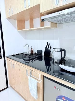 Studio near Burnham w/ Fast Wi-Fi | Poodle Room Apartment in Baguio