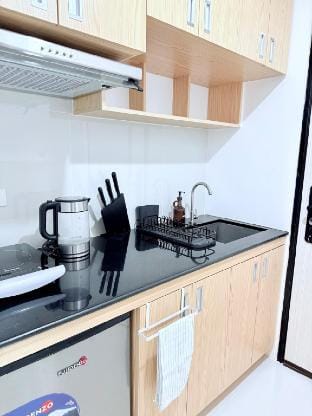 Studio near Burnham w/ Fast Wi-Fi | Frenchie Room Apartment in Baguio