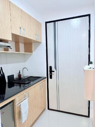 Studio near Burnham w/ Fast Wi-Fi | Frenchie Room Apartment in Baguio