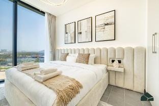 Stylish 1BR | City and Partial Burj View | BMS Vacation rental in Dubai
