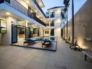PHÚC VILLA 6 Bedrooms Villa in Da Nang