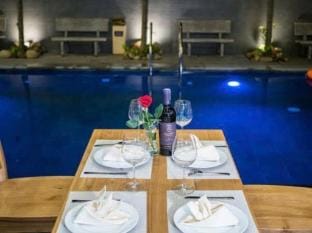 PHÚC VILLA 6 Bedrooms Villa in Da Nang