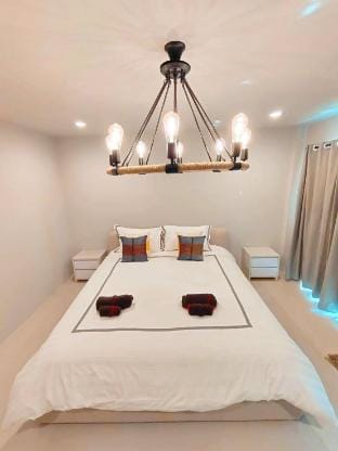 Nakara Phuket Town Fully Furnished Apartment 3C Vacation rental in Kathu