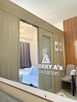 Shore Residences by Luckky A’s Apartment in Pasay