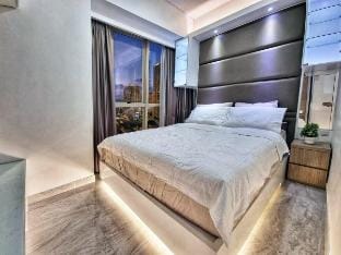 Luxe SanLiving • 2BR Taman Anggrek Hublife • Mall Apartment in Jakarta