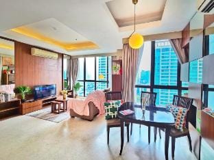Sofia SanLiving • 2BR King •Kuningan • Mall Access Vacation rental in South Jakarta City