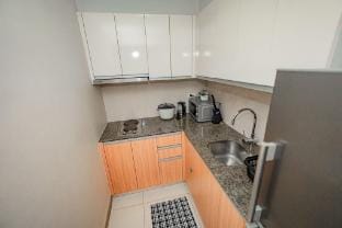 Mactan Beachside Property with Crystal Sand Apartment in Lapu-Lapu City