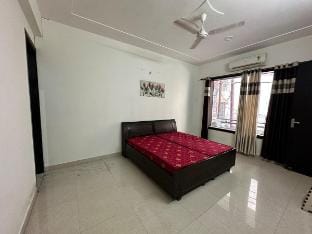 GetawayZ Rishikesh - 1BHK Luxury Flat - Tapovan Vacation rental in Rishikesh
