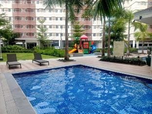 Happy Stays D: 300mbps| 65"TV NFLX, Disney| Washer Vacation rental in Calabarzon