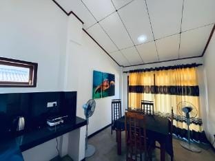 Heaven C Villa - Near Beach Villa in Main Road