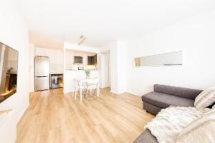 T3 Terasse Parking Gare- Paris 35 min- St Ouen 95 Apartment in Île-de-France