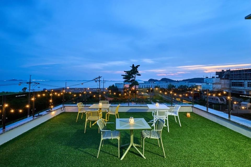 Daebudo DuMong DalGeum Pool Villa Bed and Breakfast in Gyeonggi-do