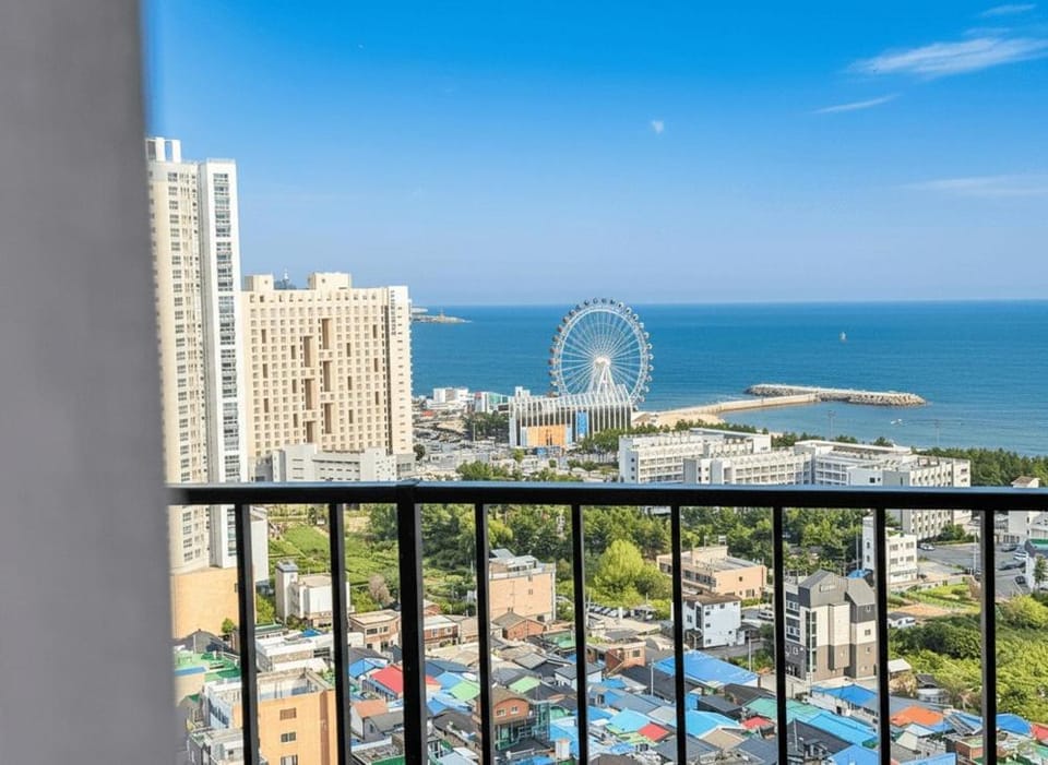 Sokcho Whalejib The Blue Terra Ocean Stay Bed and Breakfast in South Korea