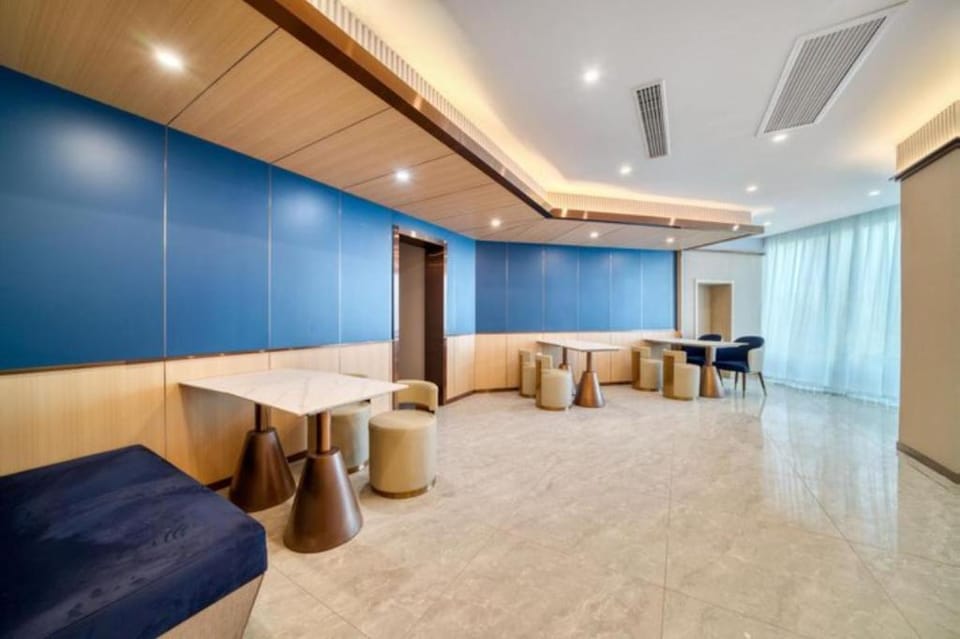 Elong Anyue Hotel Shanghai Pudong Avenue Xiepu Road Subway Station Hotel in Shanghai