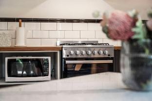Garden Cottage - With Spa Just For Two Vacation rental in Mount Dandenong
