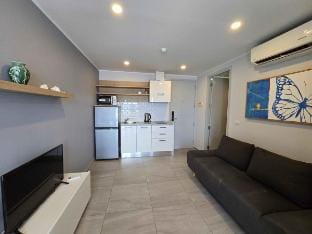 Bay Breeze 1 Bed(T2-415) Vacation rental in Chalong