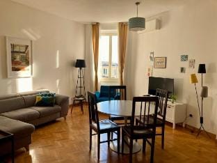Spacious Roman Retreat Apartment in Rome