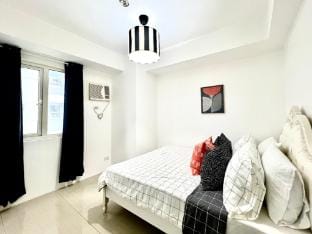 Celestine’s Shore Residences 2 Bedroom nr MOA,NAIA Apartment in Pasay