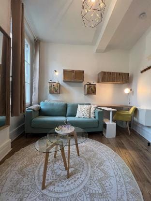 Laon Le Colibri Nests Vacation rental in Laon