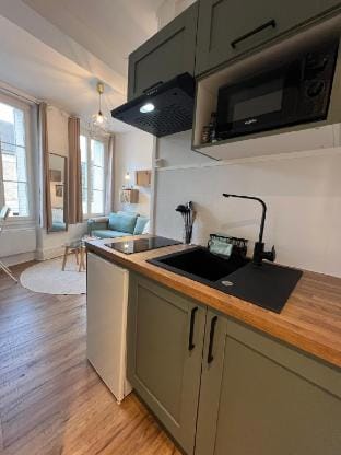 Laon Le Colibri Nests Vacation rental in Laon