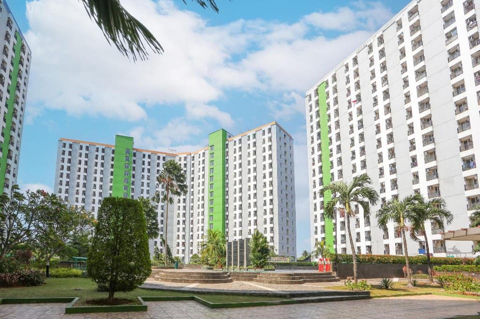 Check My Guest tment Green Lake View Ciputat Hotel in South Jakarta City