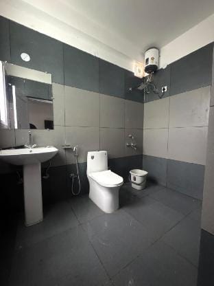 Entire Countryside Villa Bir by Moh Stay Farm Stay in Punjab, India