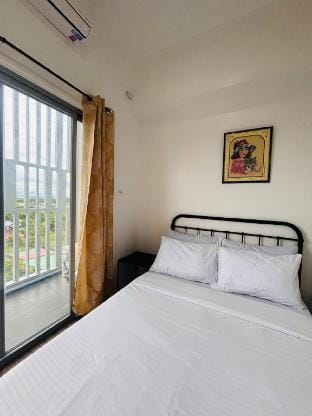 * * WV 29 Homey Hideout Vacation rental in Iloilo City