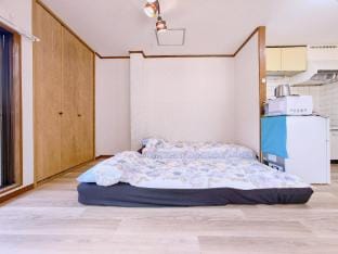 1min to Station｜Private Room｜Private Bath｜Pet OK｜Namba 20min | B Vacation rental in Osaka