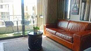 Menlyn Maine Residences -The Paris King bed studio Apartment in Pretoria