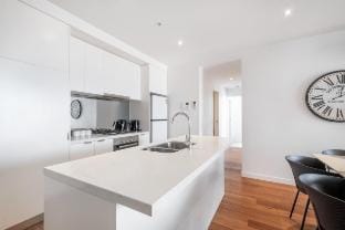 MSA Bella: Southbank Home w/ Parking & WiFi Vacation rental in Southbank
