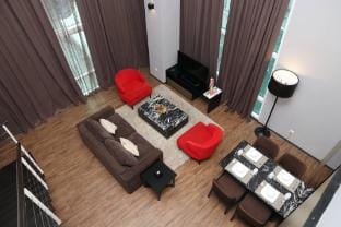 Urbano Luxury Homestay Apartment in George Town