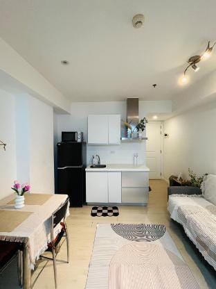 Azure City View Staycation Vacation rental in Paranaque
