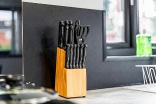 Luxury 4 Bedroom House with Free Parking Vacation rental in Metropolitan Borough of Solihull