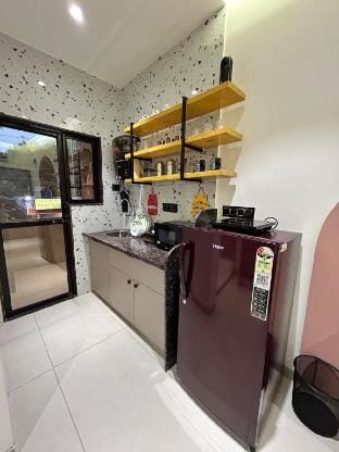 Hostique Jade, Hotel-style Studio for Staycation Vacation rental in India