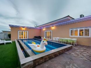 GT2 15 min -beach n central 15min -walking street Vacation rental in Pattaya City