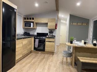 BAF Luxury Stays-Billing Aquadrome-Caravan Sleep 8 Vacation rental in Northampton
