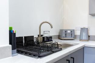 #57 Central Taunton 2BR APT Vacation rental in Taunton