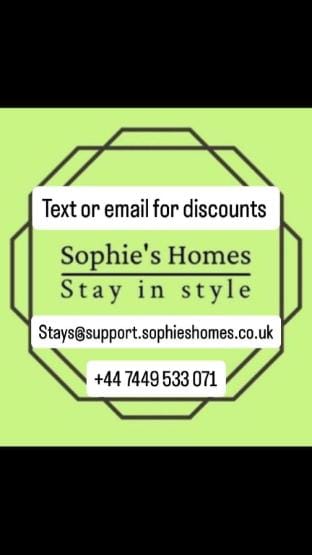 #19 Anfield 5 min walk, Sleeps 7. Vacation rental in Liverpool