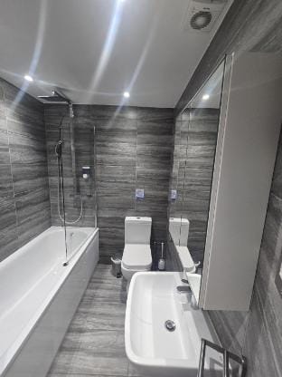 Monterey Close  Apartment in Edgware