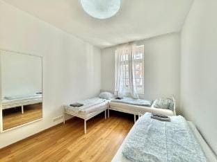 Family Apartments by Main Apartment in Frankfurt