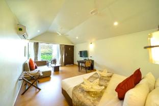 Terra Paraiso By The Sea - Luxury Pool Villa, Goa Villa in Goa, India