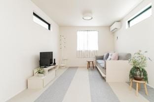 New decorative 2ppl 3-Story House 5-mins walk Sta. Vacation rental in Japan