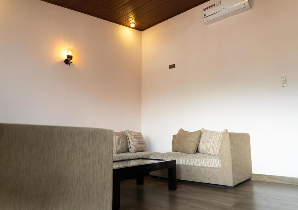 Skyview Hotel Pelmadulla Hotel in Sri Lanka