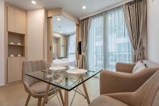 1 bedroom luxury apartment with pool access Vacation rental in Pattaya City