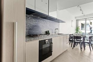 Luxury Stay Near Grand Prix Track Vacation rental in Melbourne