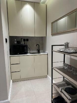 Luxurious apartment inAlQayrawan Vacation rental in Riyadh