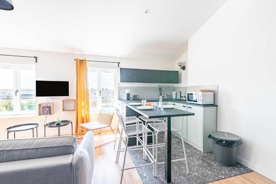 DIFY Apartment 2BR/5P - Croix Rousse District Apartment in Lyon